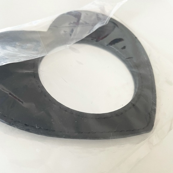 Heart Shaped Mini Beauty Makeup Cosmetic Mirror - Picture 4 of 7